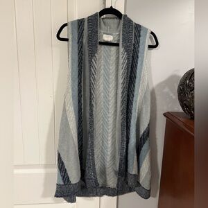 LOFT Women's Blue and Gray Cardigan Vest